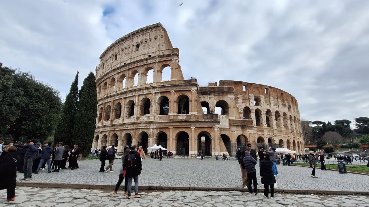 Roma - Coliseu  - Itália - ao vivo - live