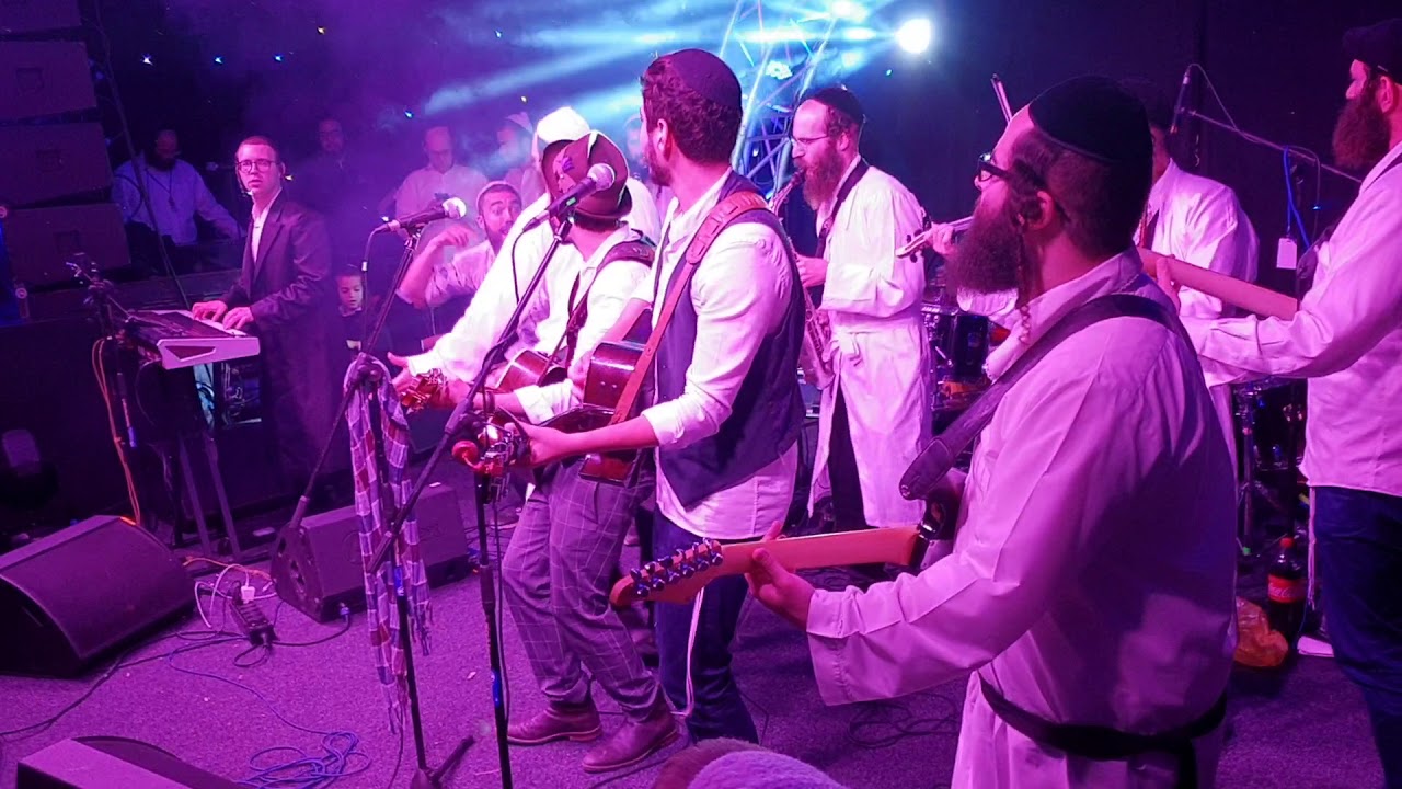 מוצאי אומן ראש השנה במתחם שיינר - בערי וובר תשע