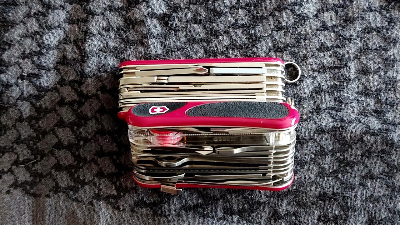 Victorinox Delémont Evo Grip S 54. Un modèle plus collection que pratique! 🇨🇭