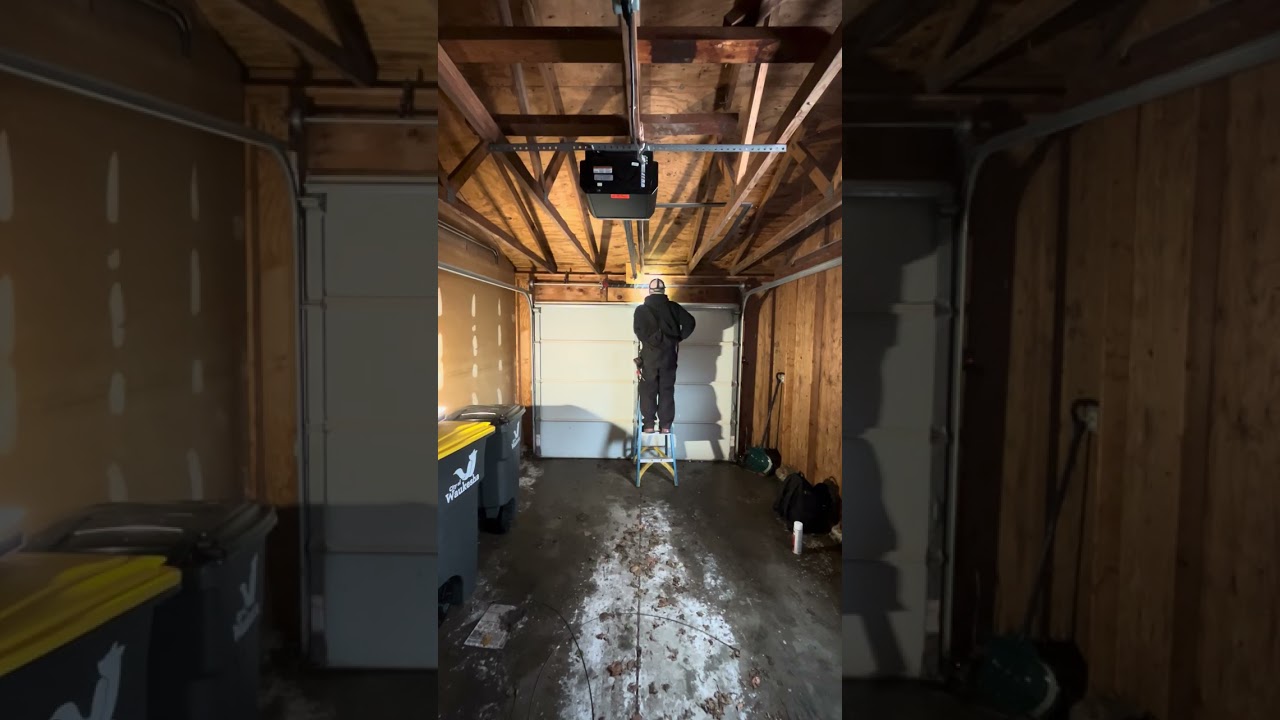 Garage door torsion cables off! Reset cables tutorial ￼