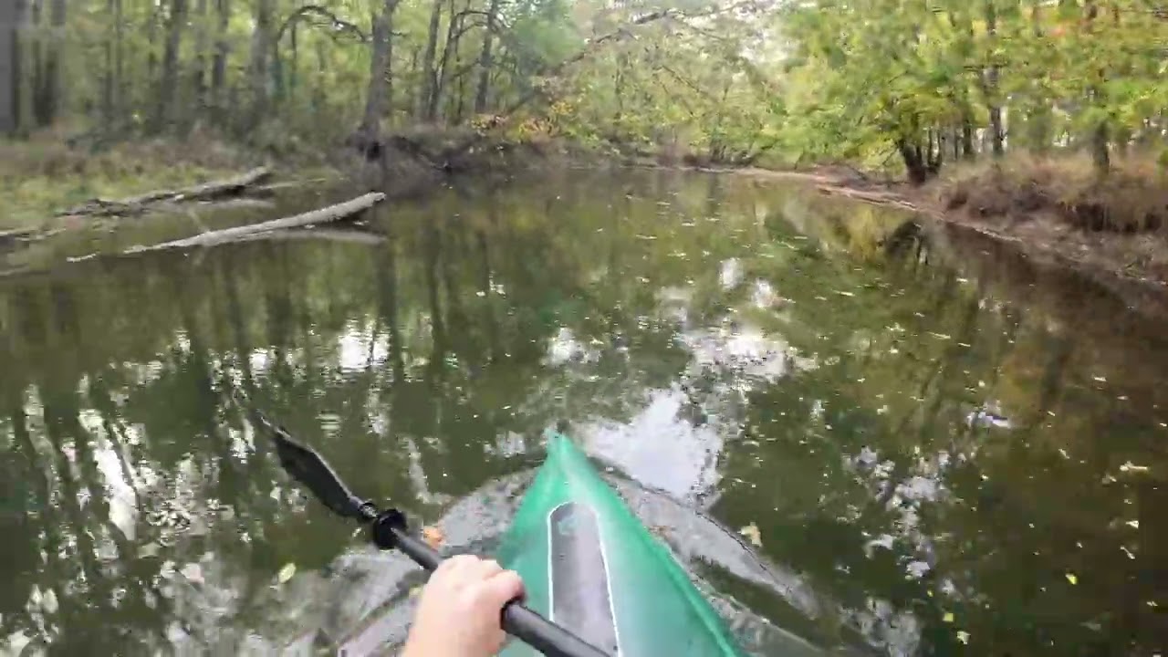 10-Minute Relaxing Kayak Paddle Through Ohio’s Fall Foliage