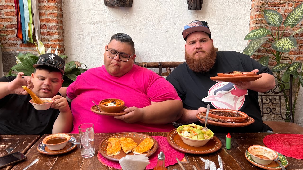 PROBANDO la verdadera BIRRIA, comida típica de JALISCO| BIG&FASHION