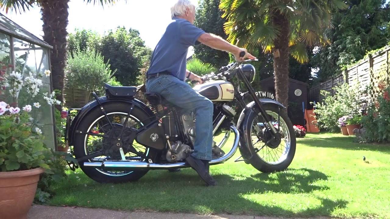 Panther Motorbike 1950 M100 - Phelon and Moore / Classic Motorcycles