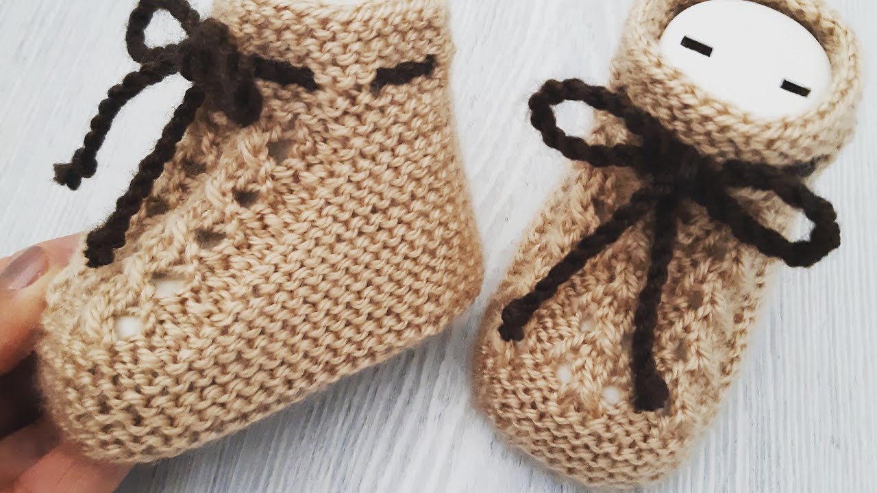 İki Şişle Ajurlu Bebek Patiği Çorabı Yapılışı / Knitting Baby Socks Booties DIY Pattern Design
