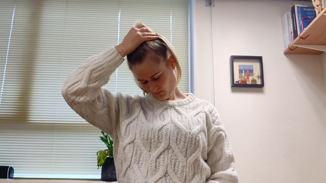 Fysiotherapie De Dreef: Rekoefening Trapezius pars descendens en Levator scapulae
