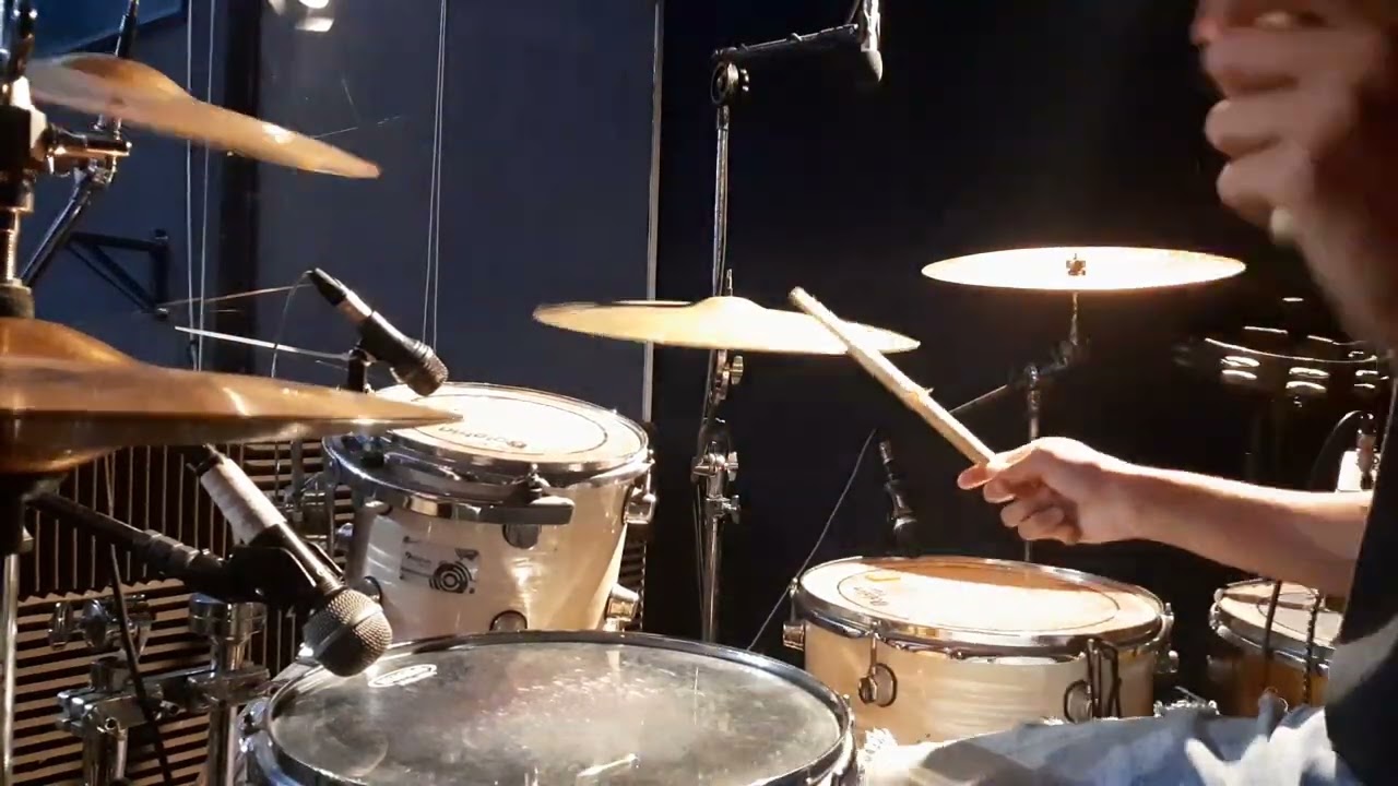 Me batiza com fogo - Carol Braga (drum cam) #drumcam #batera