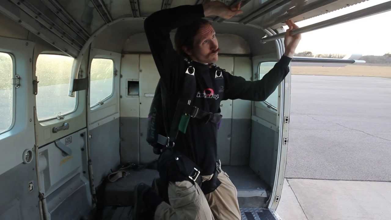 Skydiving Airplane Door Operation: Twin Otter, Caravan, SuperVan (Super Caravan)
