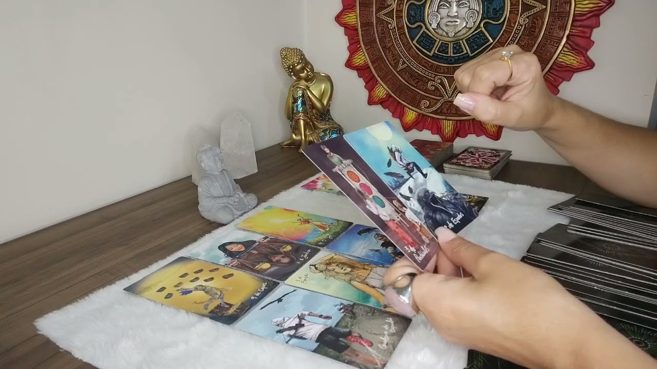 O que SENTE VERDADEIRAMENTE por mim? 🤔♥️ Tarot Amor 🔮