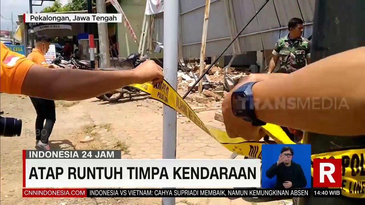 Atap Runtuh Timpa Kendaraan | REDAKSI (18/09/22)