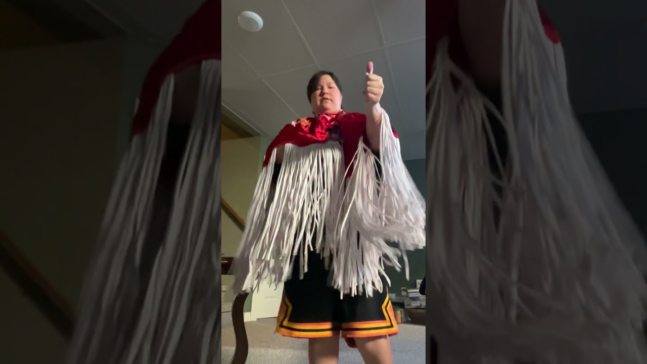 Me native dancing 💃, with my favourite music and hope you enjoy 😉 !!! 