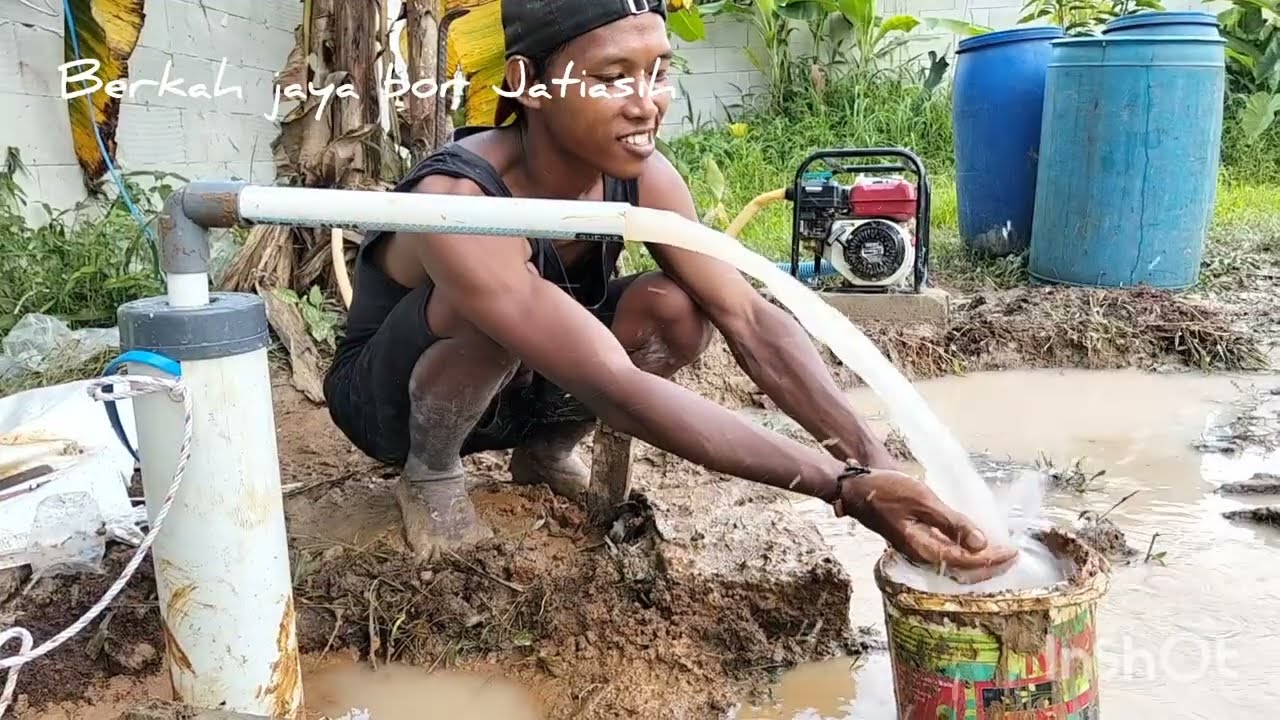 PENGEBORAN SUMUR DI CISEENG BOGOR 