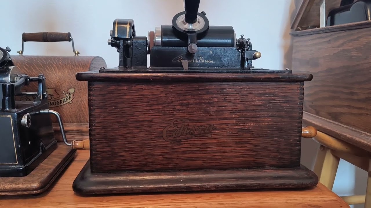 Indestructible 2 min cylinder called rainbow by Stanley and burr