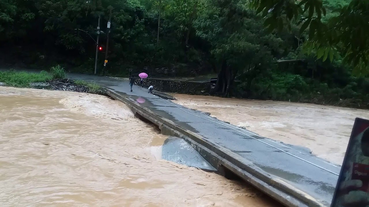 Плоский мост снова вот-вот затопит