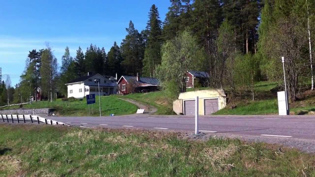 Utan varken internet eller s&auml;llskap i tv&aring; timmar p&aring; bussh&aring;llplatsen 