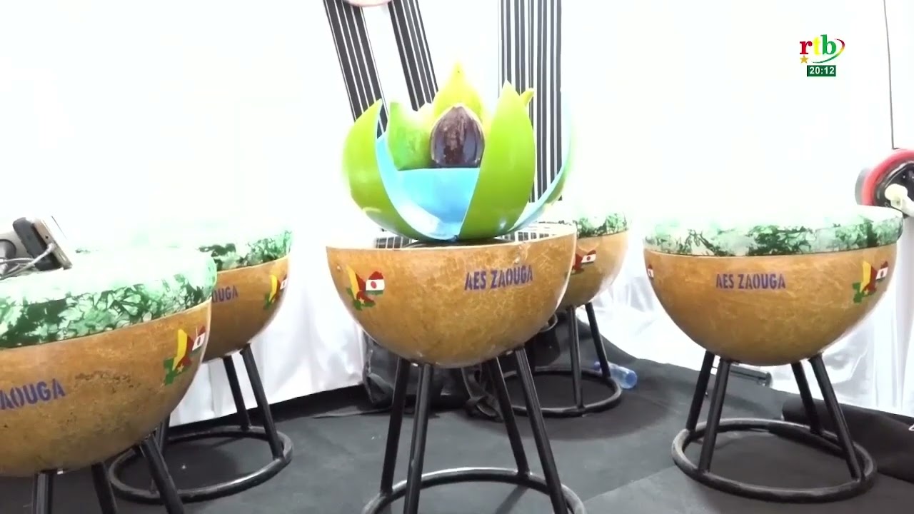 SIAO 2024 : zoom sur les créations à base de calebasse d’une exposante