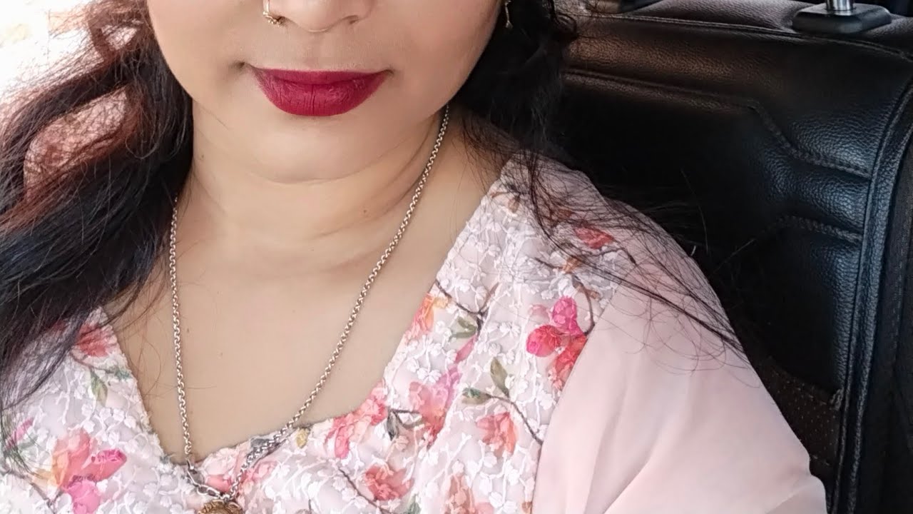 Usha Jha is live! hiii aa jaiye sabhi light aa gai h