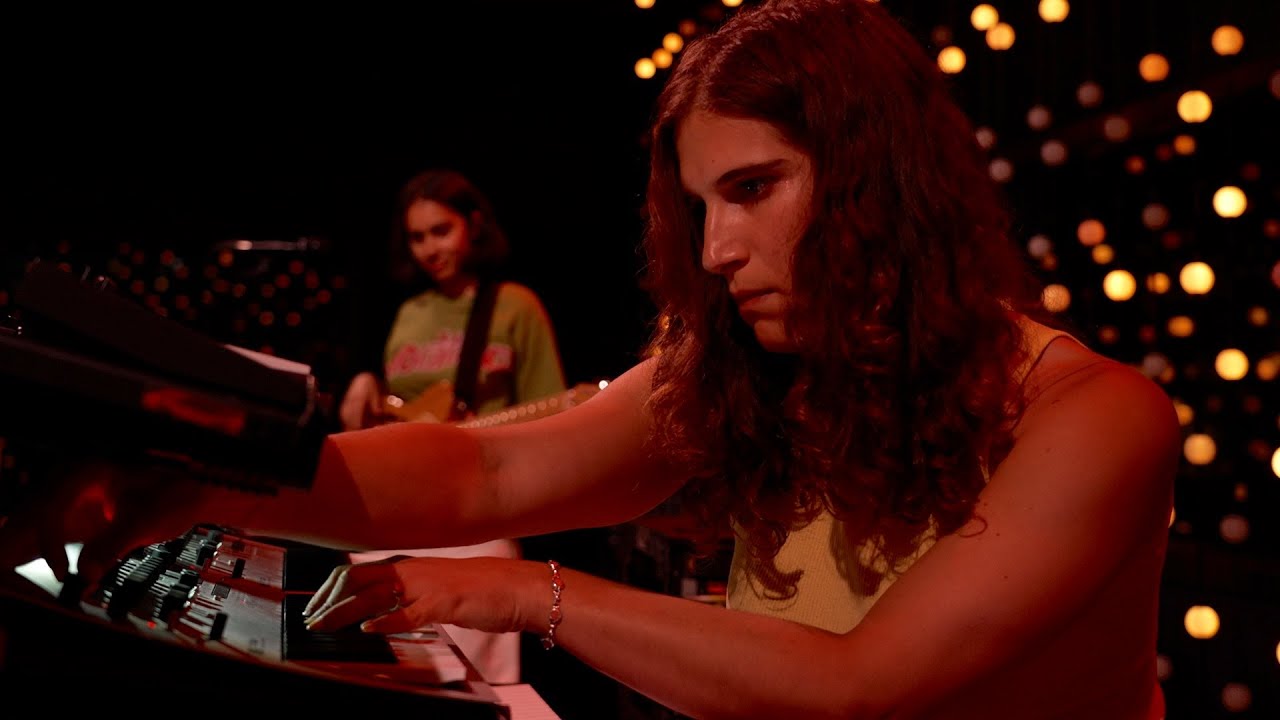 Crumb - Ice Melt (Live on KEXP)