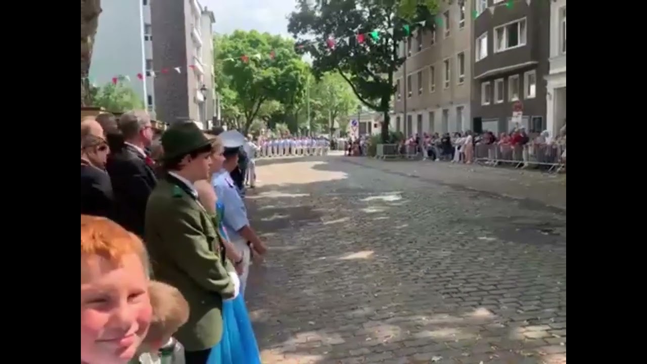 Live von der Parade der Schützen aus Düsseldorf Derendorf am 02.07.2023