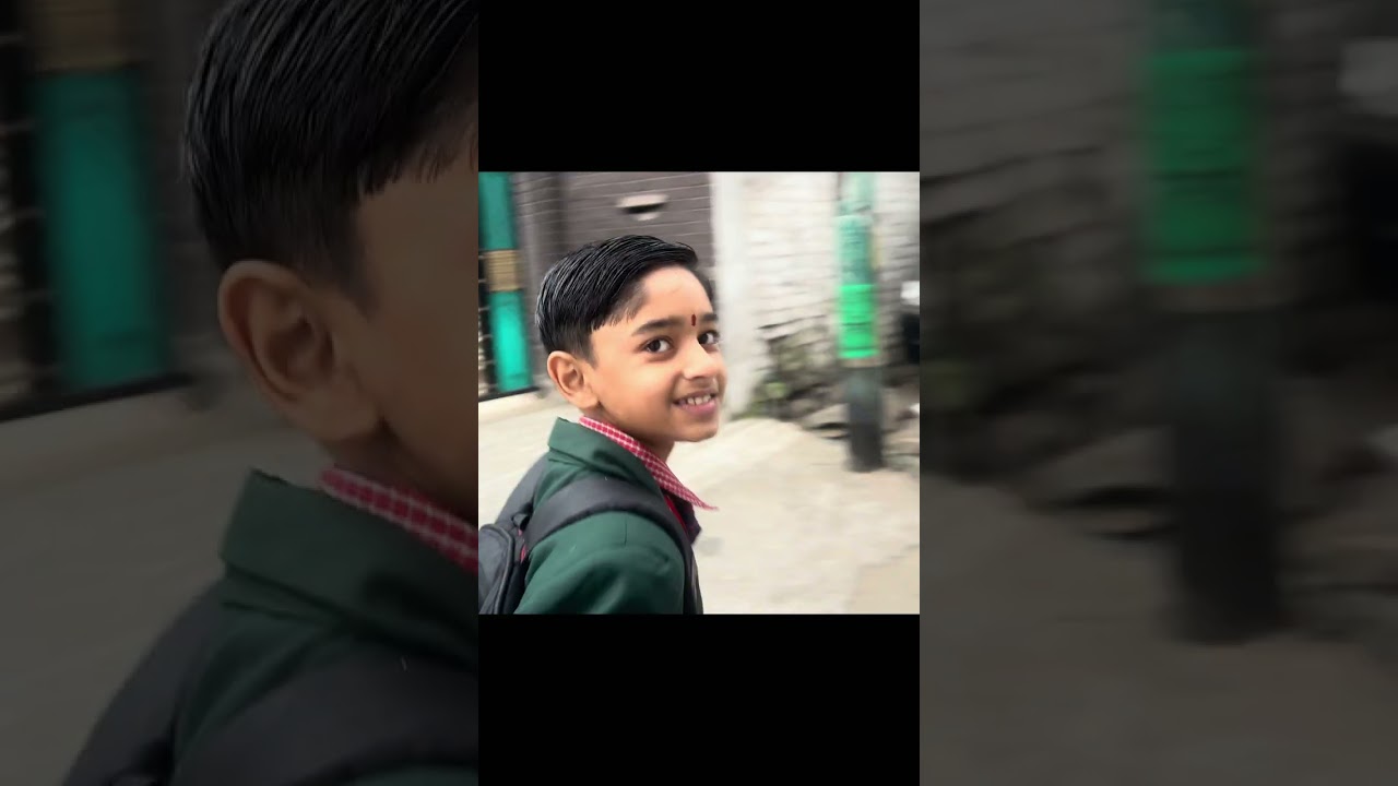 Aaj bahut  thand  hai  aaj fog bahut padi hai 