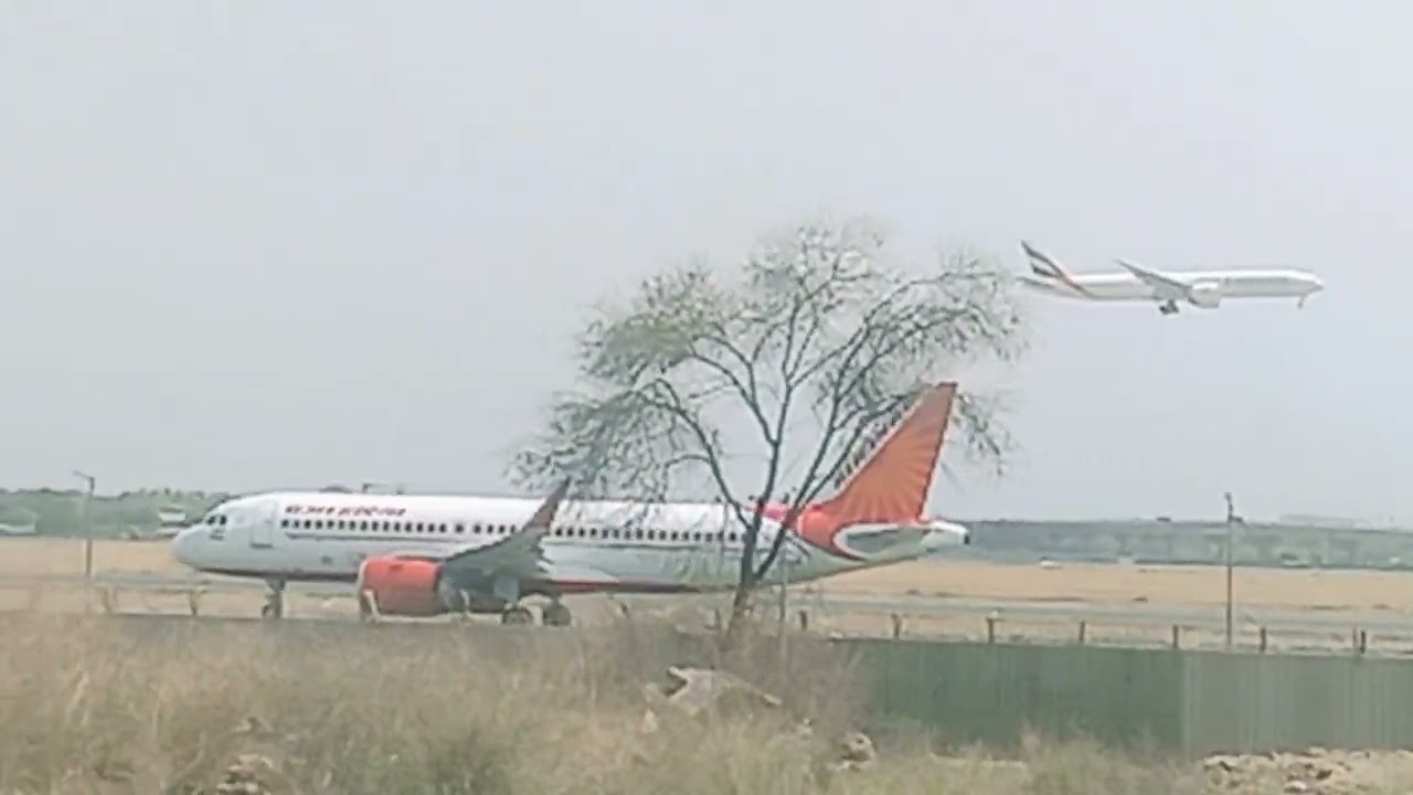 IGI airport New Delhi on the way to pawar station video YouTube video call #अभय #