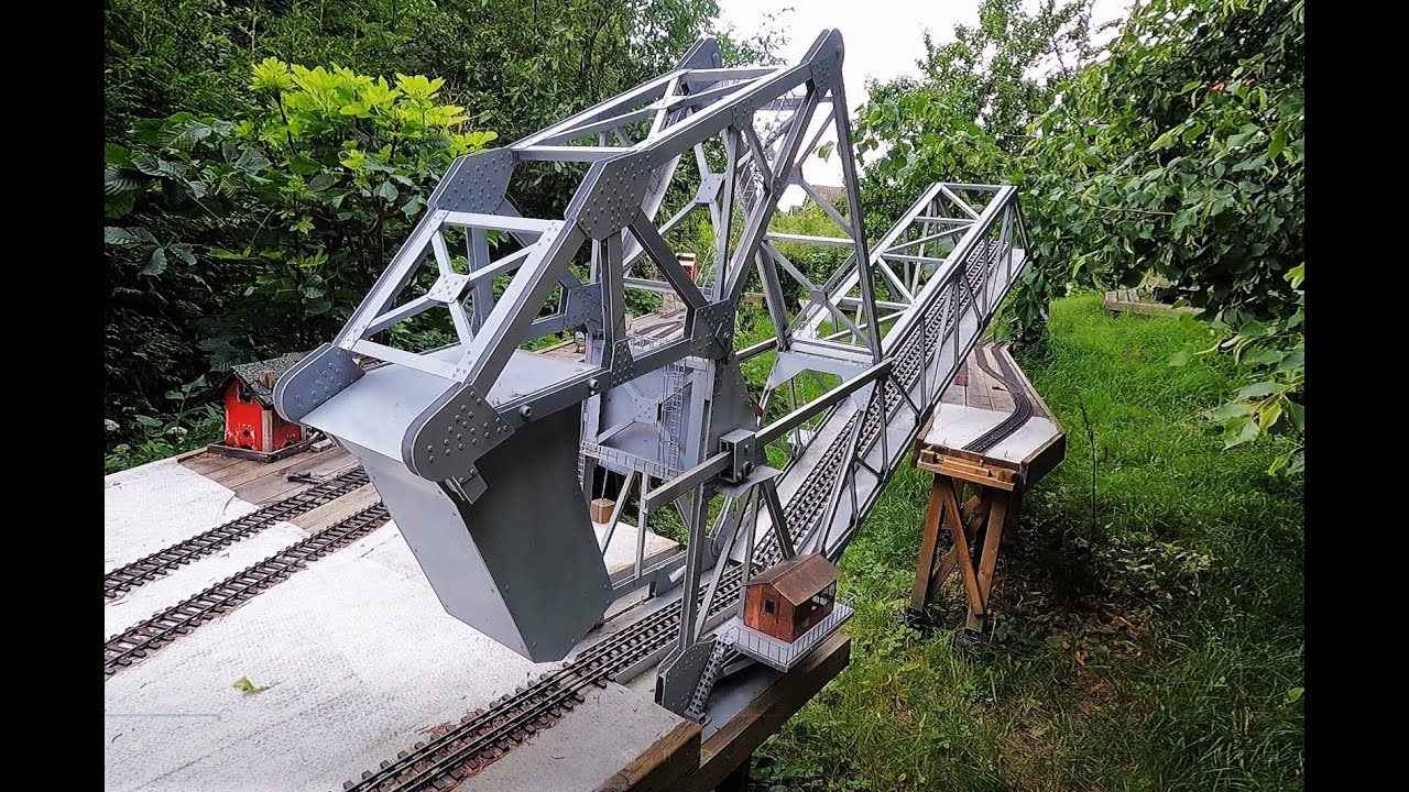 A&SF - The new bascule bridge at Alaska & Santa Fe garden railway.