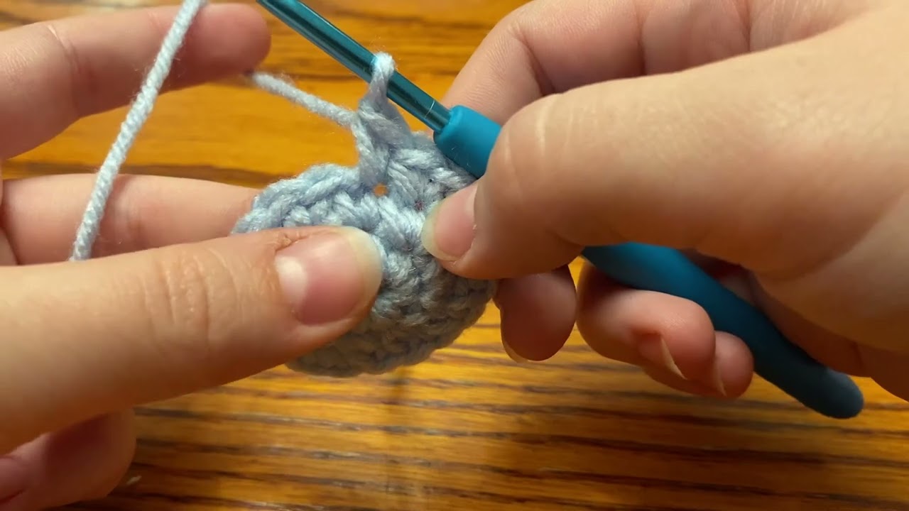 L&rsquo;augmentation sur un travail en spirale - Les bases du crochet