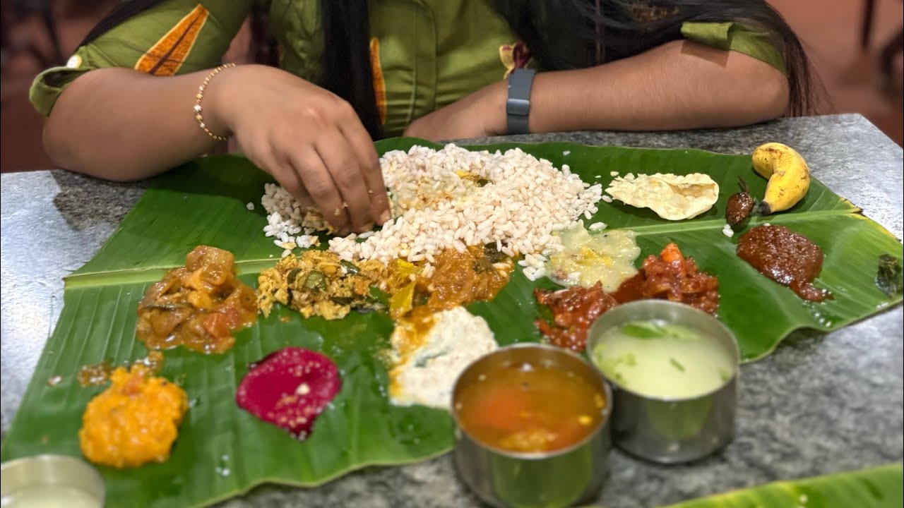 മലപ്പുറം സദ്യ കഴിച്ചിട്ടുണ്ടോ 😎 