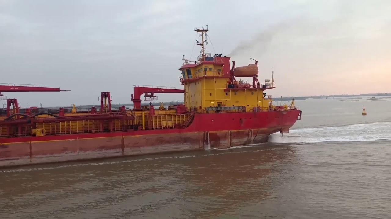 ENJOYING THE SUNRISE WHILE TRANSITTING/TRAFFIC