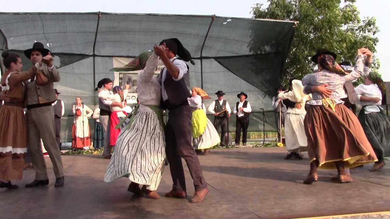 RANCHO FOLCLÓRICO FAZENDEIROS DE LAGAMEÇAS,,PALMELA