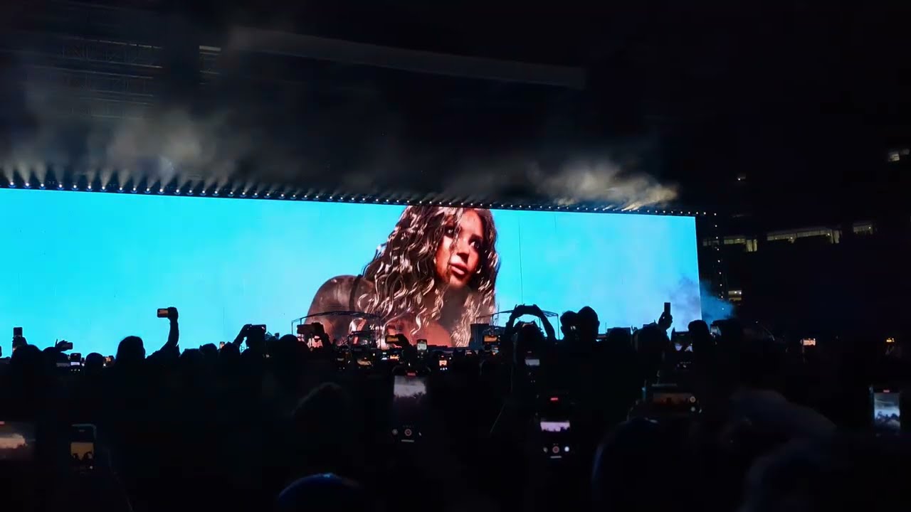 Shakira - La Fuerte (En Vivo el 13 de Mayo, 2025, Charlotte, North Carolina, USA) 4K