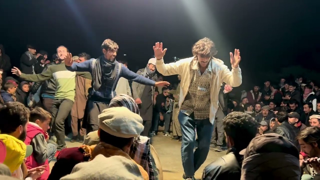 Chitrali Garum Ishtok Golagoli Arkari||Qayas Dhol Group||Best Chitrali Dance 