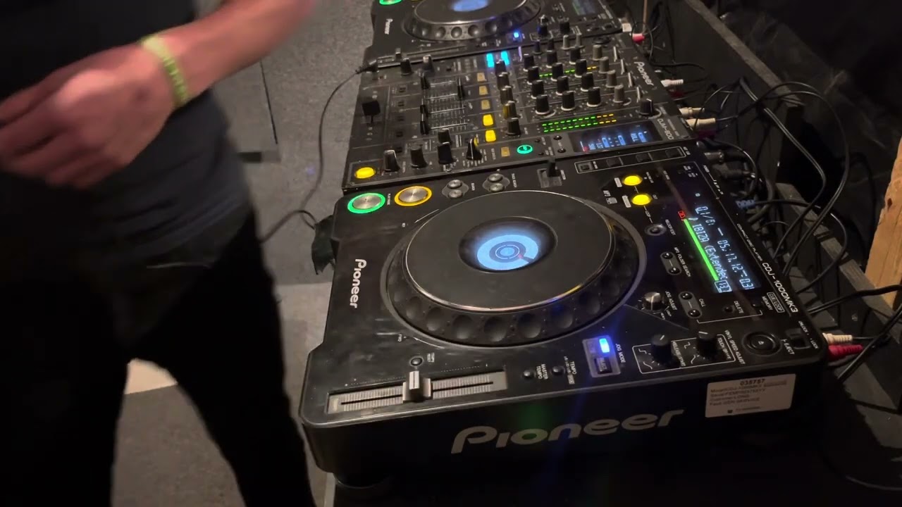 Trance on cdj1000s