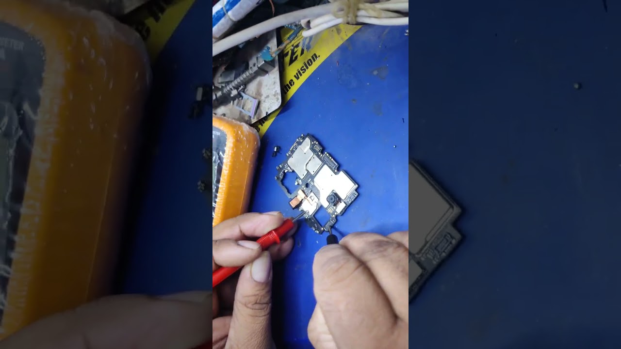 Redmi A2 Plus back camera not working