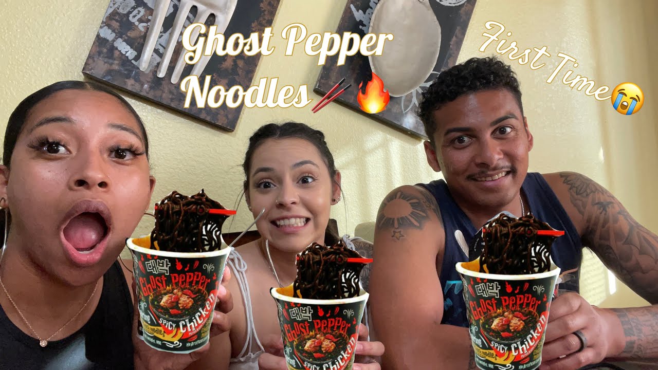 FIRST TIME TRYING GHOST PEPPER DRY NOODLES🌶🍜 *gone wrong 😭*