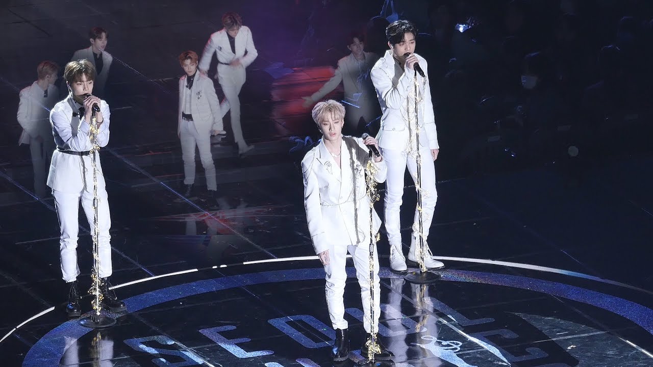 스트레이 키즈 Stray Kids : 인트로 intro ( I am YOU, YAYAYA) : 190115 고척돔