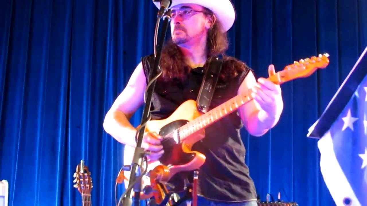 APACHE AVEC FRANK SILVER COUNTRY BAND