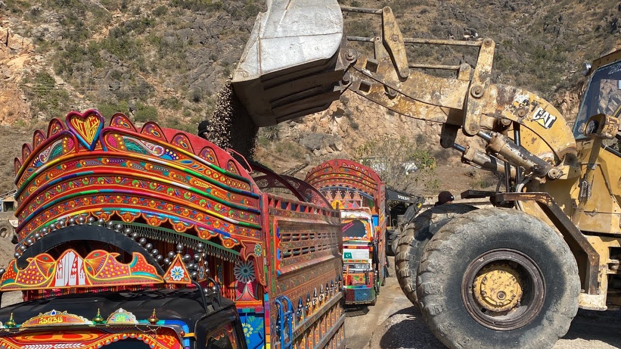 Unbelievable 🚨 Stone crusher #crusher #crushingmachine  #jawcrusher