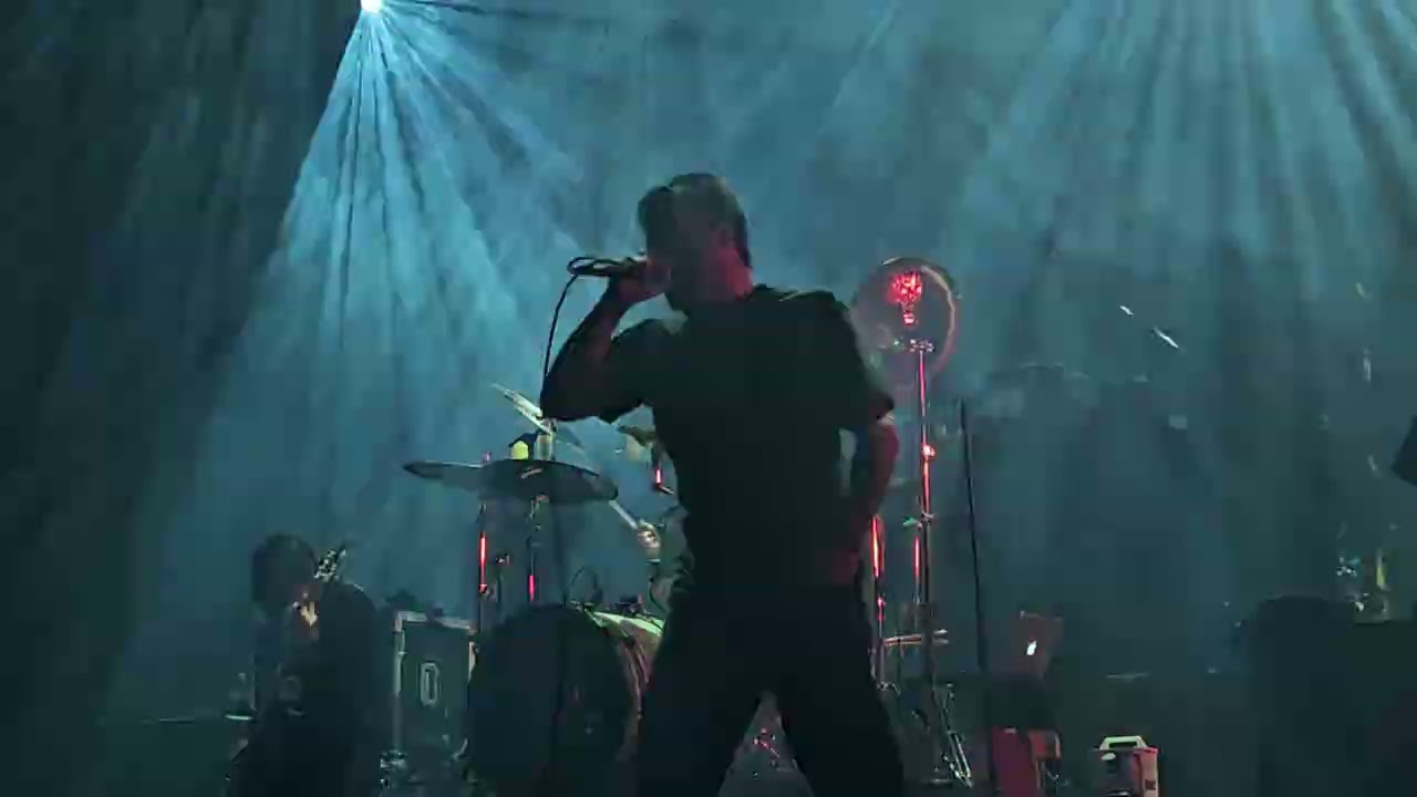 Stick to your guns - Keep planting flowers live @ 013 Tilburg 28-01-2026