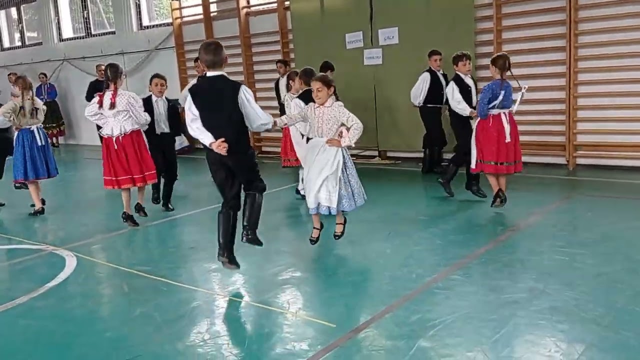 Néptánc Gála 3-4.osztály