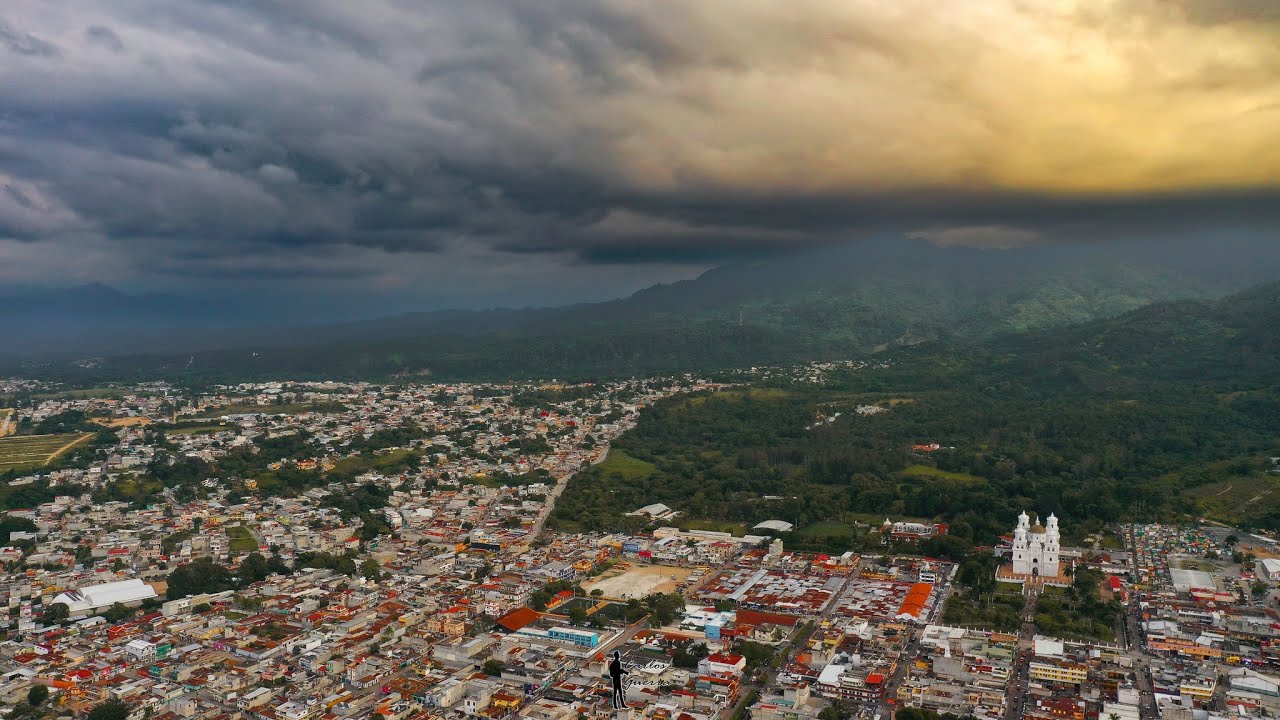 Procesión de la Santa Biblia, desde la Basílica de Esquipulas a la Parroquia Santiago, #esquipulas