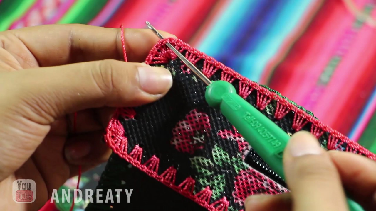 Cosmetiquera o Lapicera TEJIDA A CROCHET en pieza de cuero.