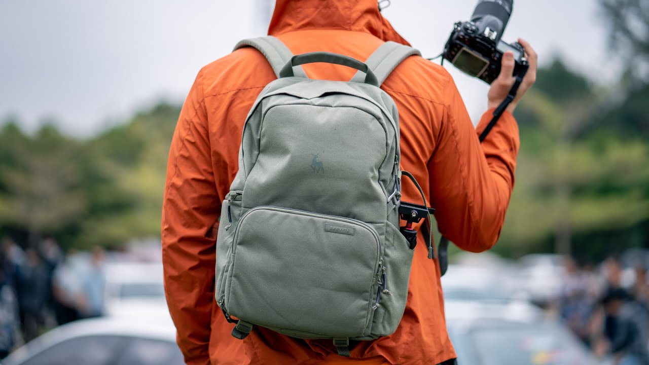 Best LIGHTWEIGHT Camera Bag for 2023? // Brevitē Jumper camera backpack review