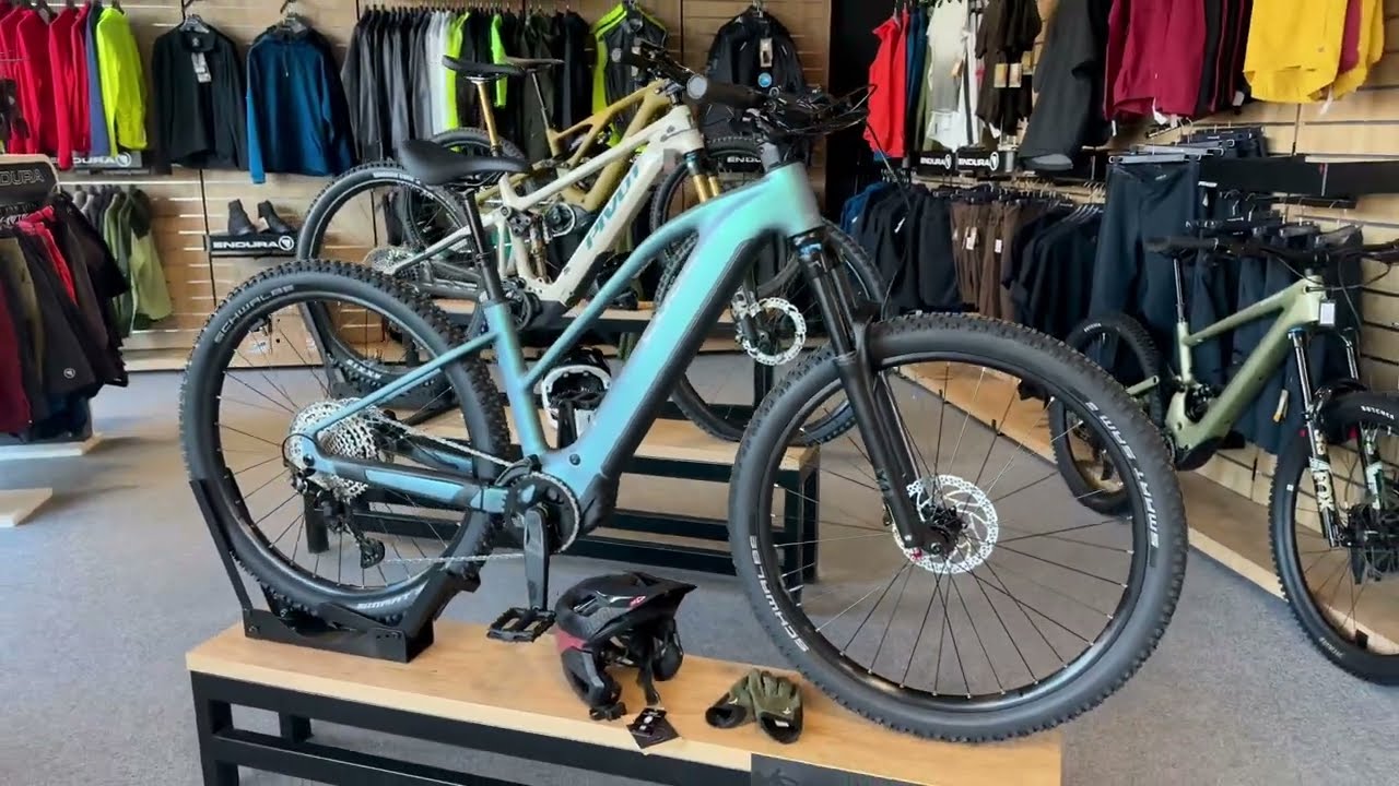 Rower Cube Reaction Hybrid Pro Trapeze 800 smaragdgrey'n'prism 2025