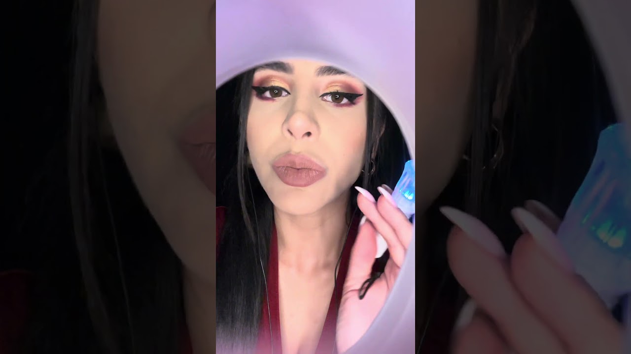 ASMR SHORT 🔦 I'll check your eyesight 👀✅ | Hey Look ASMR | #asmr #sleep #asmrinspanish #relaxation