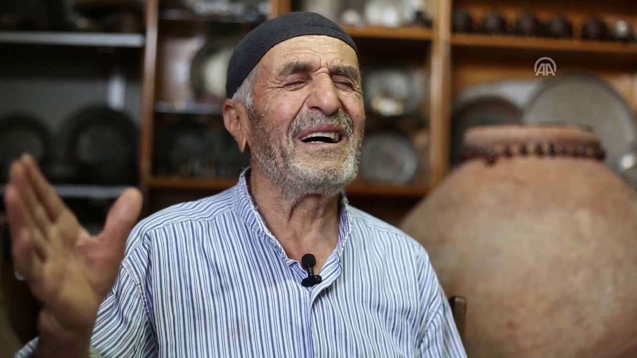 Tarih peşinde 50 yılı aşan serüven: Antikacı Yaşar