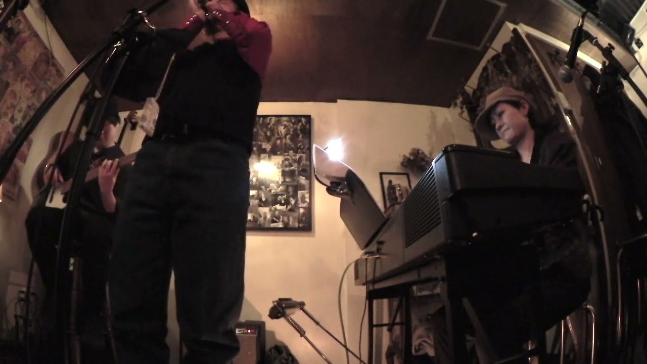 “I Wonder” Live at Barねじ