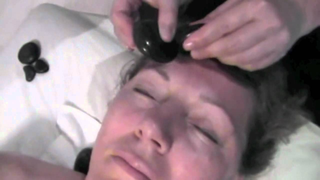 Hot Stone Facial Massage Demo with Linda Roisum
