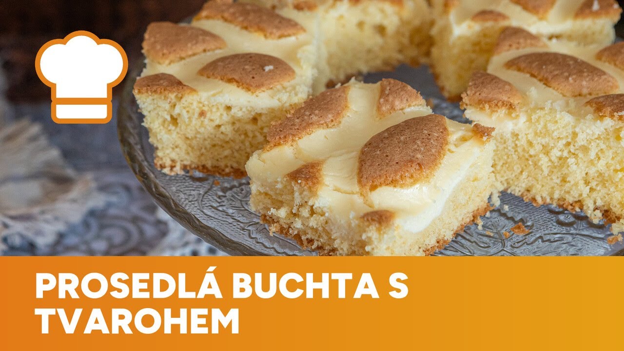 Prosedlá buchta s tvarohem je velmi jednoduchý a oblíbený moučník třeba k snídani