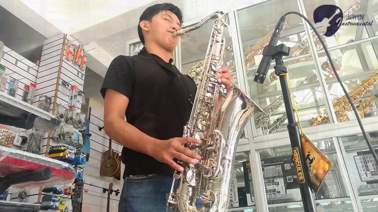 Rubén Salazar - Cien Ovejas (Saxofón Tenor)