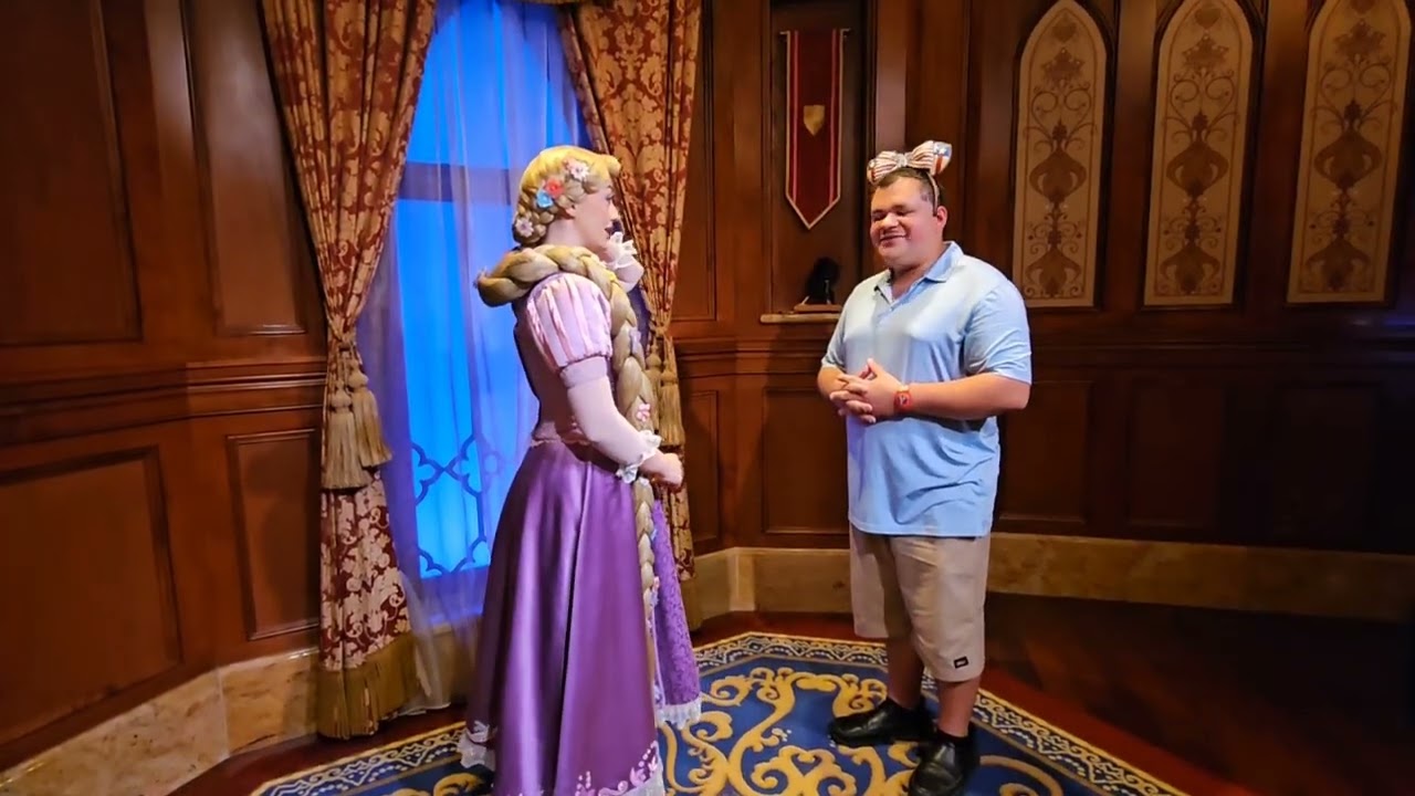 Meeting Gaston, Tiana, Rapunzel, Snow White & Cinderella for Valentine's Day.